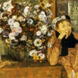 Женщина у вазы с цветами