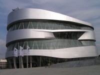Музей Мерседес (Mercedes-Benz) в Штутгарте