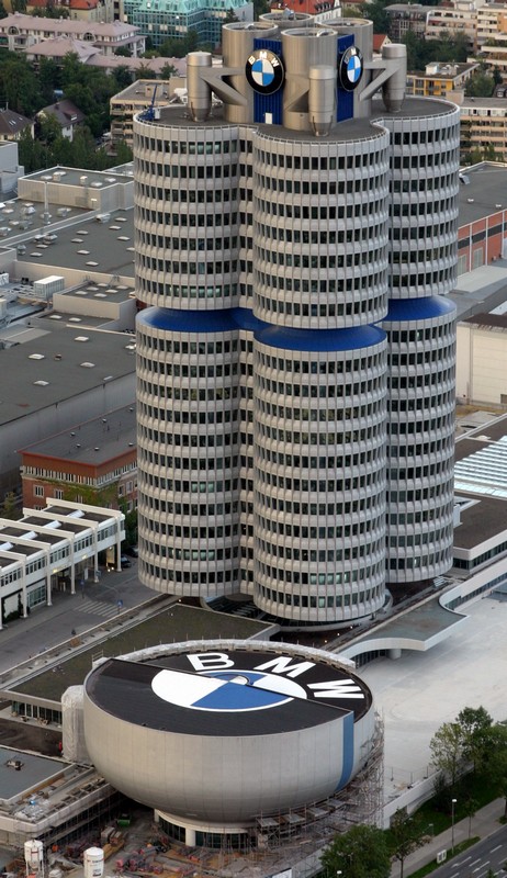 Музей BMW в Мюнхене. Адрес и фото музея БМВ