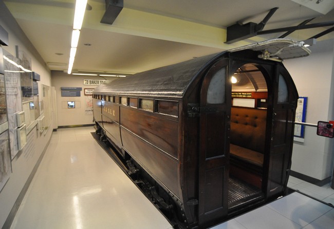 Первый в мире вагон метро без окон