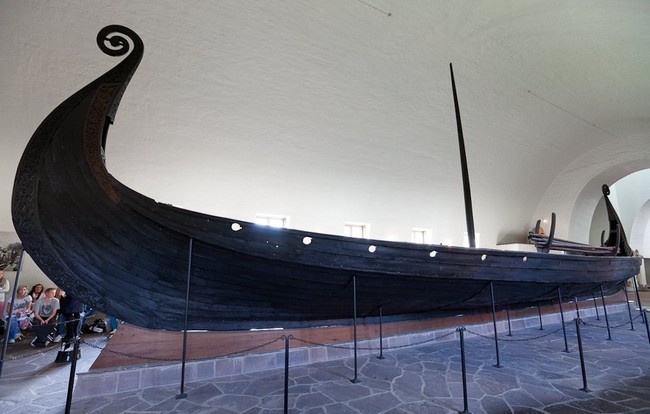 Осебергский корабль в музее кораблей викингов, Осло
