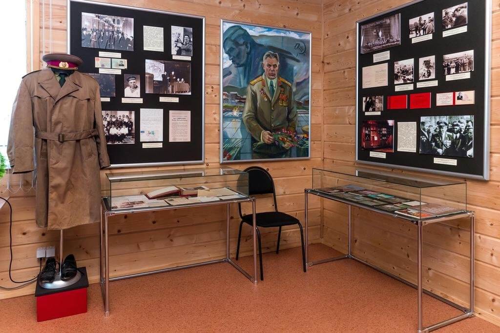 Музей героев Советского Союза в Москве, стенд в зале