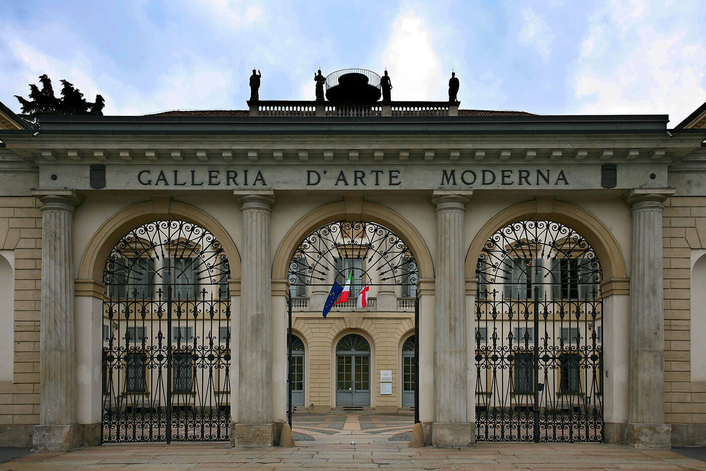 Галерея современного искусства в Милане